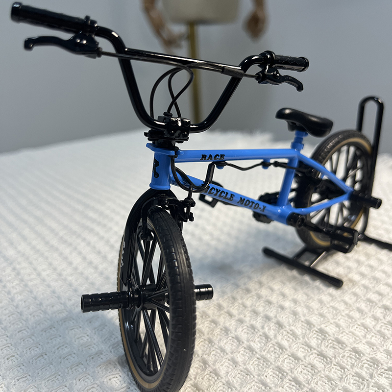 1:8 Mini Model Alloy Bicycle W - Mountain Biking Gifts review and price
